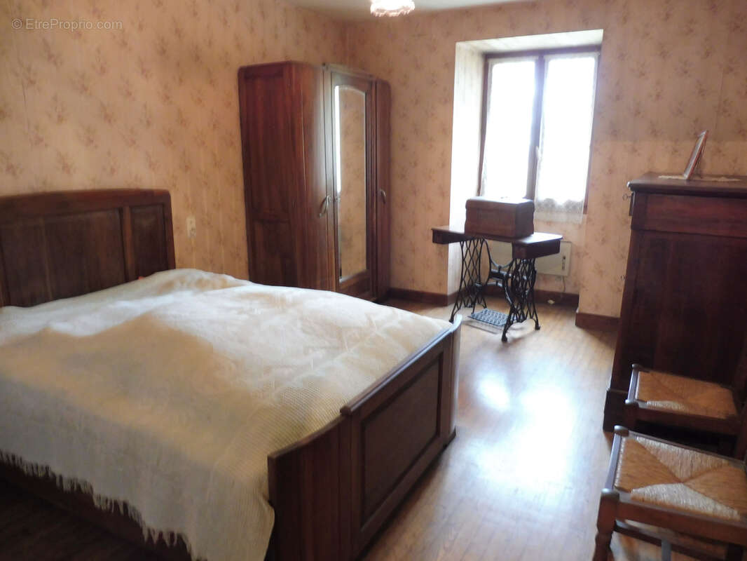 Maison à BOUTEILLES-SAINT-SEBASTIEN