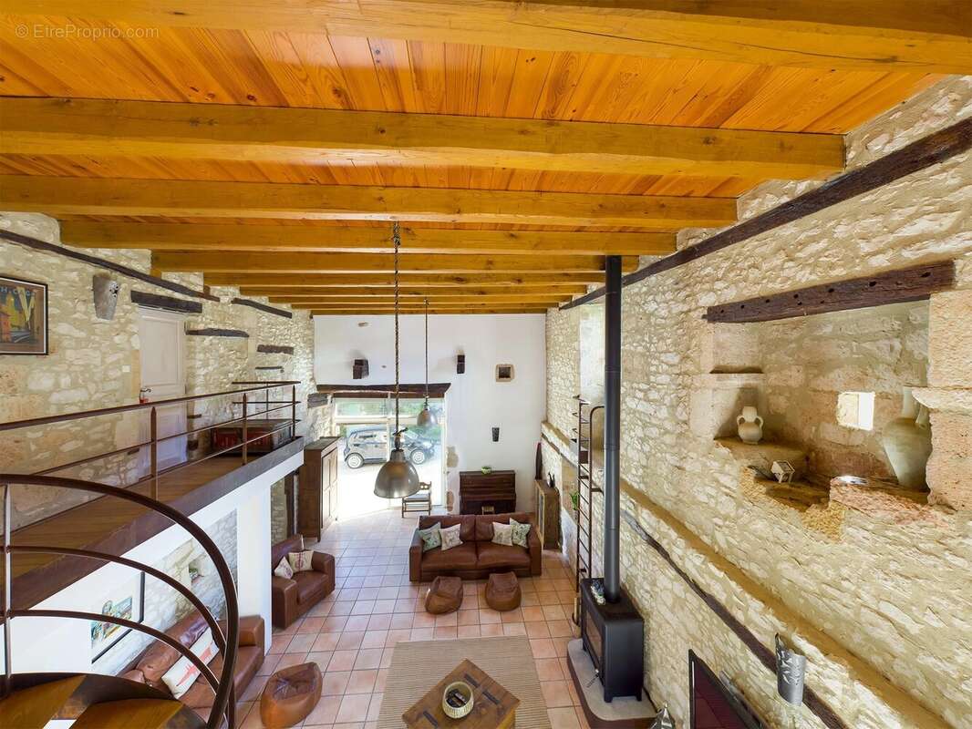 Une combinaison parfaite de luxe et de tradition dans la campagne française. - photo 2