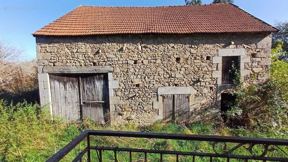Maison à SAINT-CHABRAIS