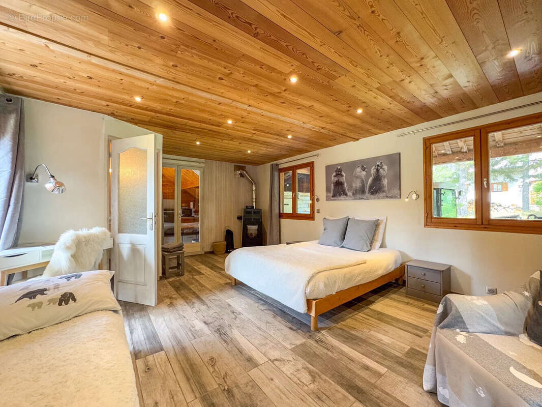 Maison 839 m² à Nevache  - photo 2