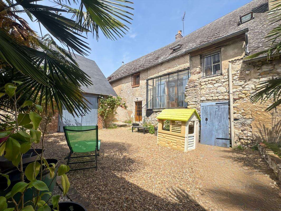 Maison à AVARAY