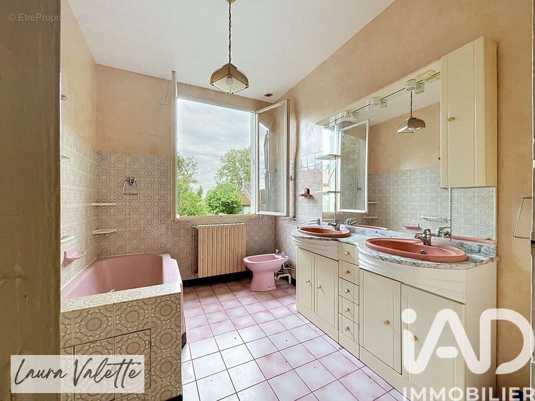 Maison 160 m² à Donzac  - photo 6