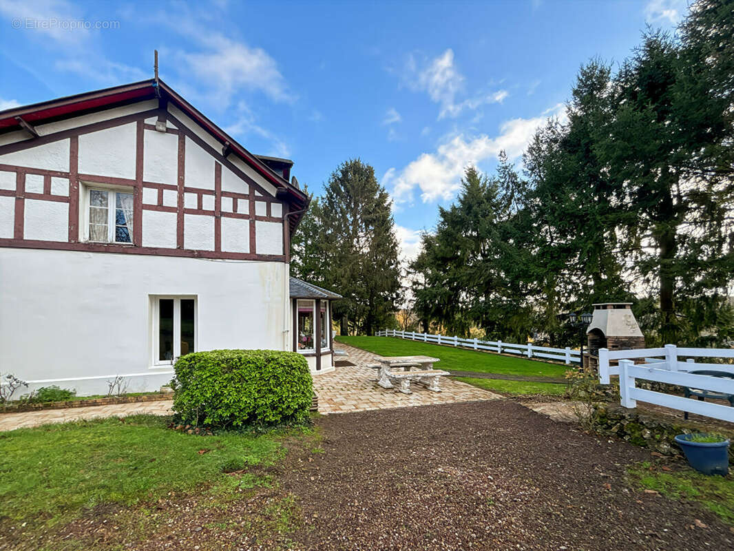 Maison à BERNAY