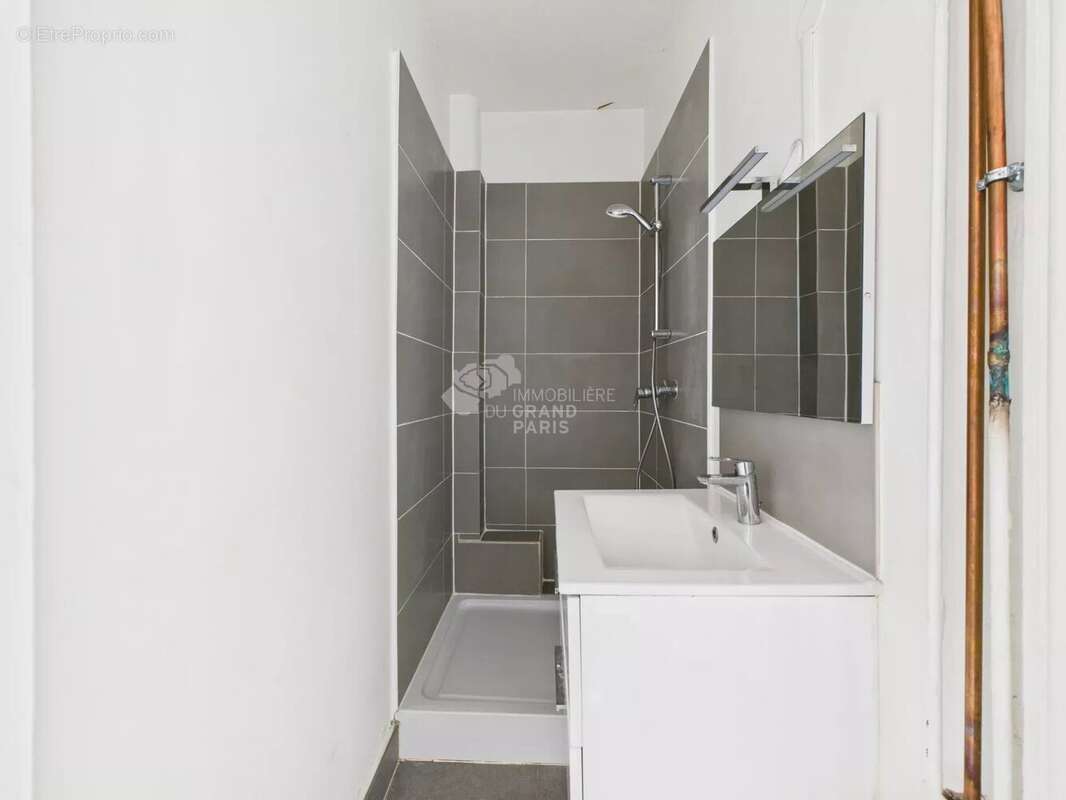 Appartement à PARIS-10E