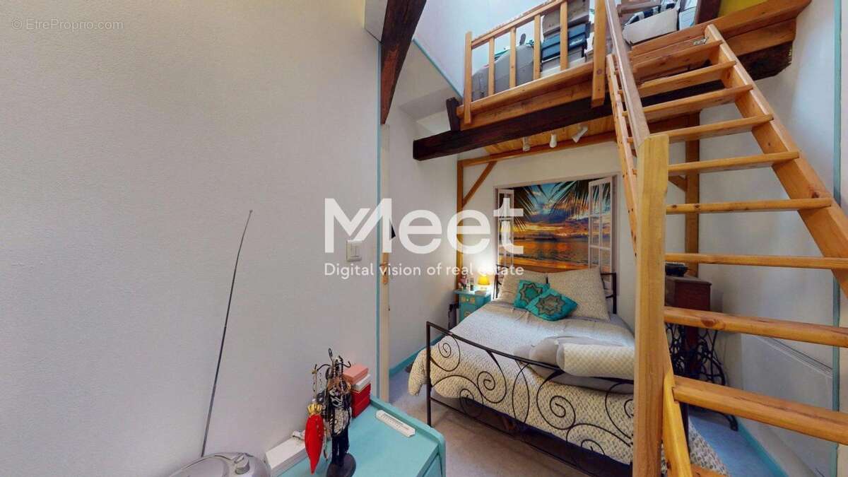 Commerce à VILLENEUVE-SUR-YONNE