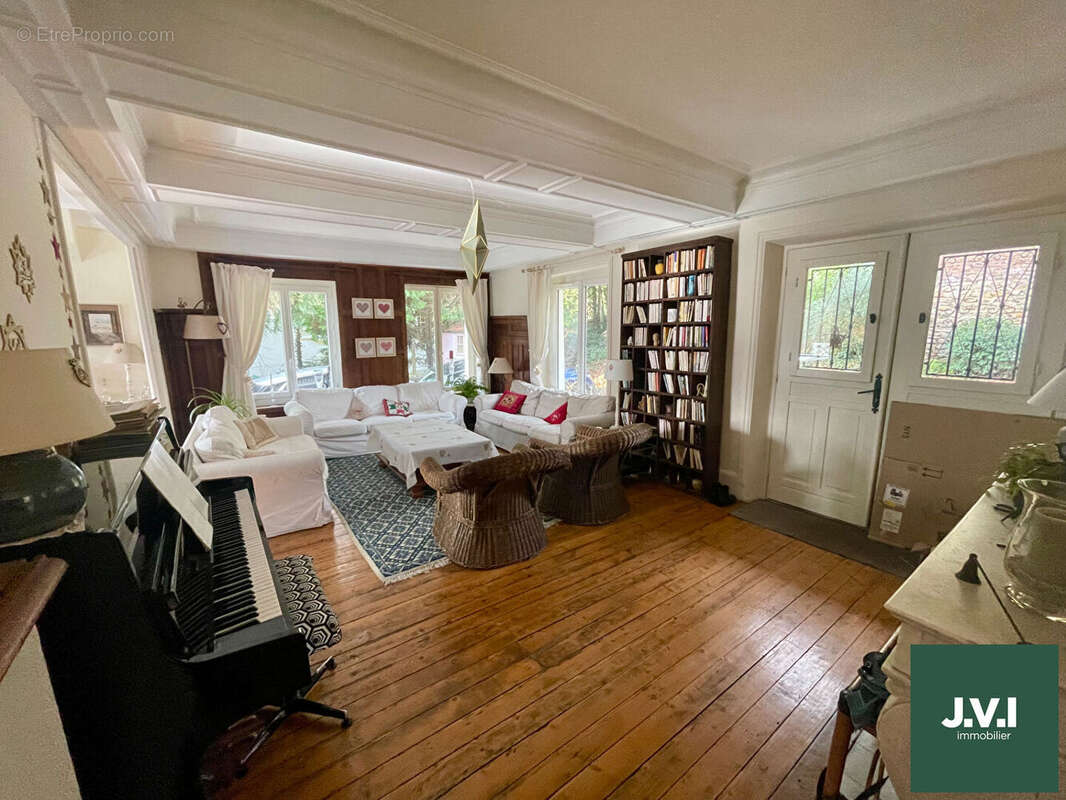 Maison à MONTMORENCY