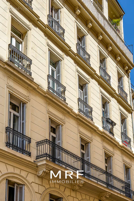 Appartement à MARSEILLE-1E