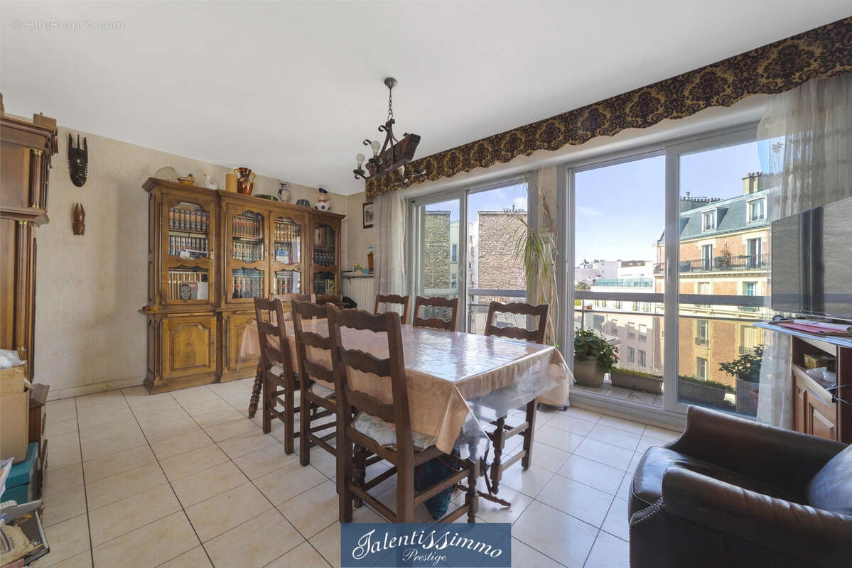 Appartement à PARIS-12E