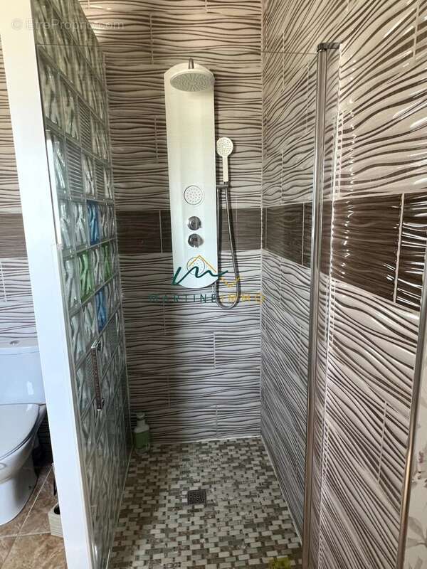A VENDRE BEAUPUY   Propriété contemporaine de 290 m2 avec de - photo 30