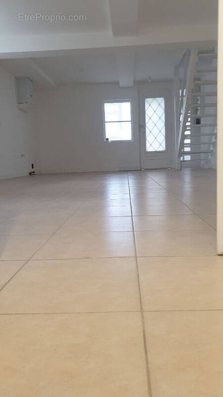 Maison à VILLENAVE-D&#039;ORNON