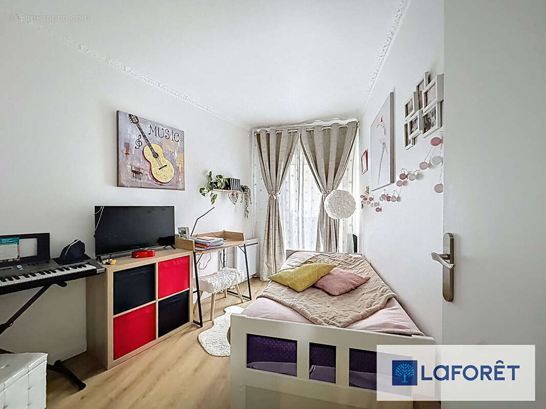 Appartement à LE PLESSIS-TREVISE