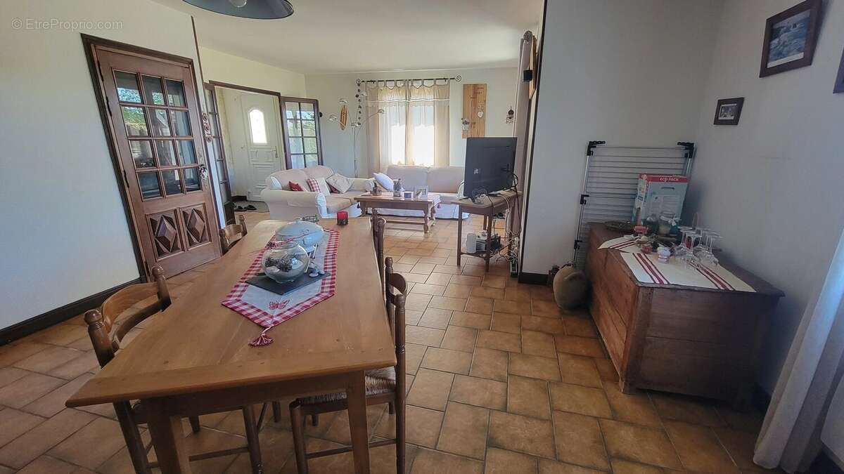 Maison à VERTEUIL-SUR-CHARENTE