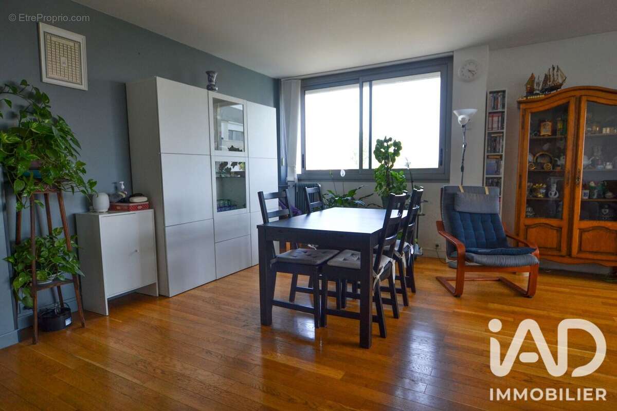 Appartement 93 m² à Fresnes  - photo 4