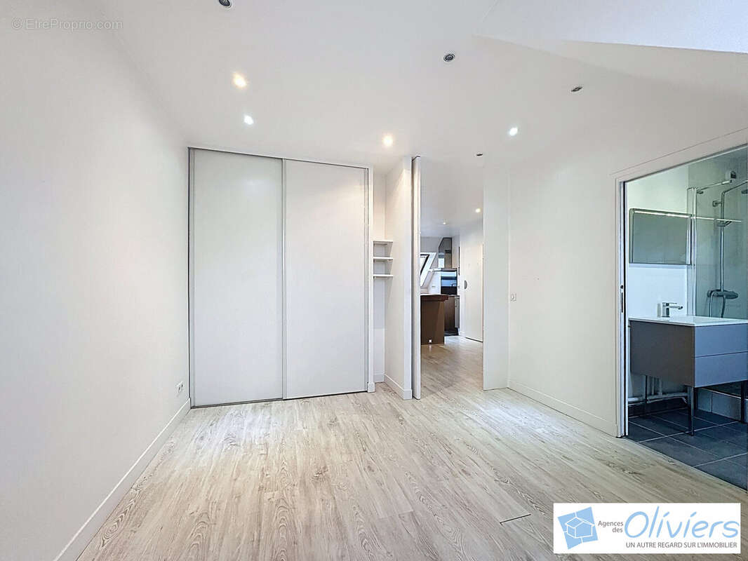 Appartement à VOISINS-LE-BRETONNEUX