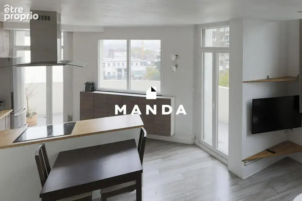 Duplex T3 au dernier étage avec ascenseur - Terrasse avec vue dégagée - photo 5