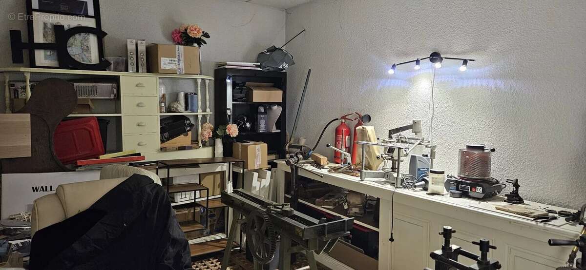 Aix-les-Bains à vendre fonds de commerce bijouterie 55m² - photo 9