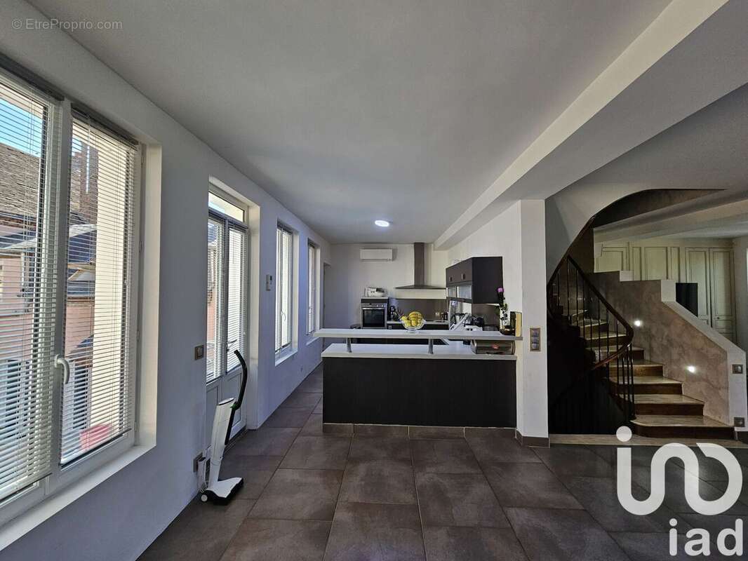 Photo 7 - Maison à VILLENEUVE-L'ARCHEVEQUE