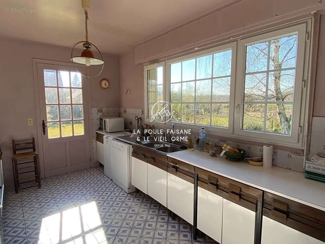 Maison à LE PERRAY-EN-YVELINES