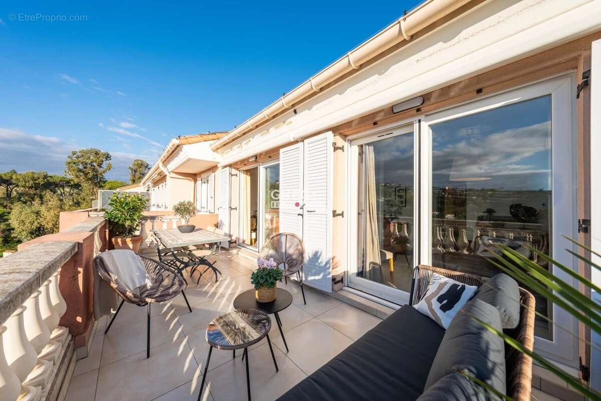 Appartement à VILLENEUVE-LOUBET