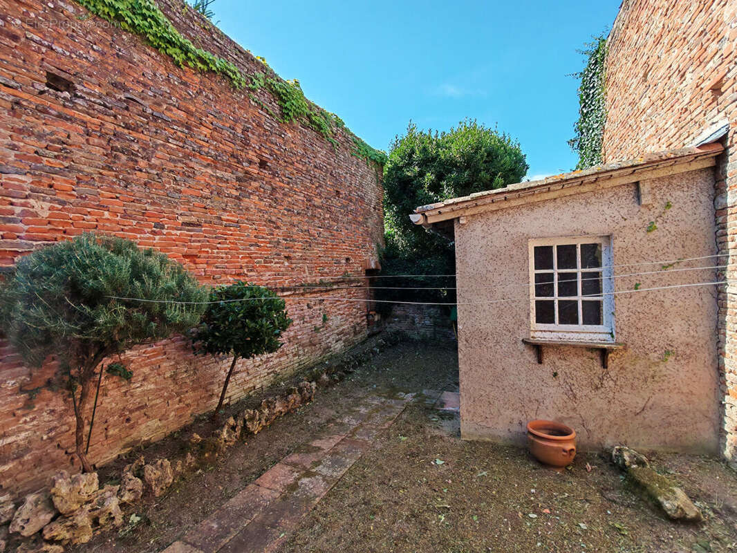 Maison à MOISSAC