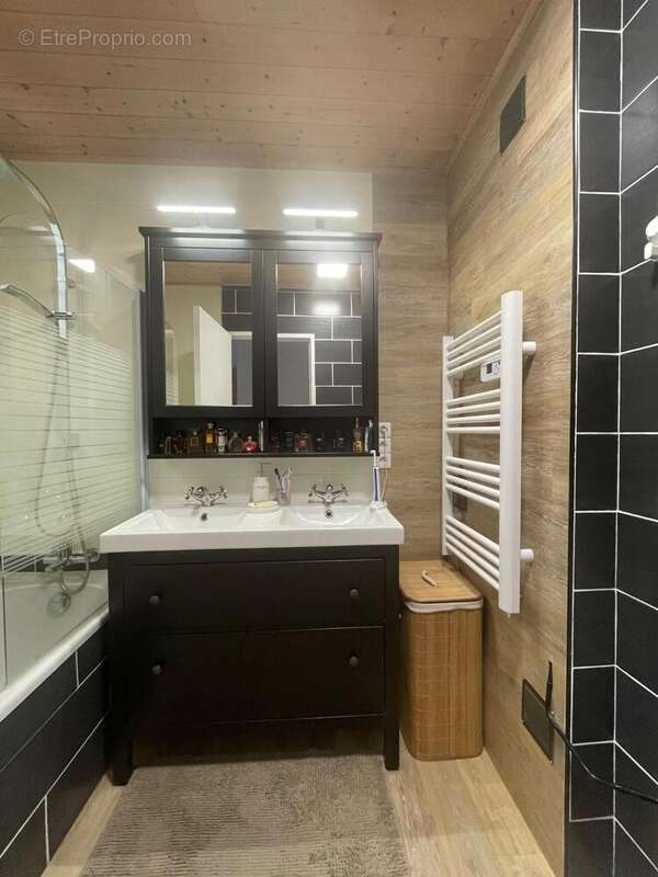 Photo 9 - Maison à COURNON-D'AUVERGNE