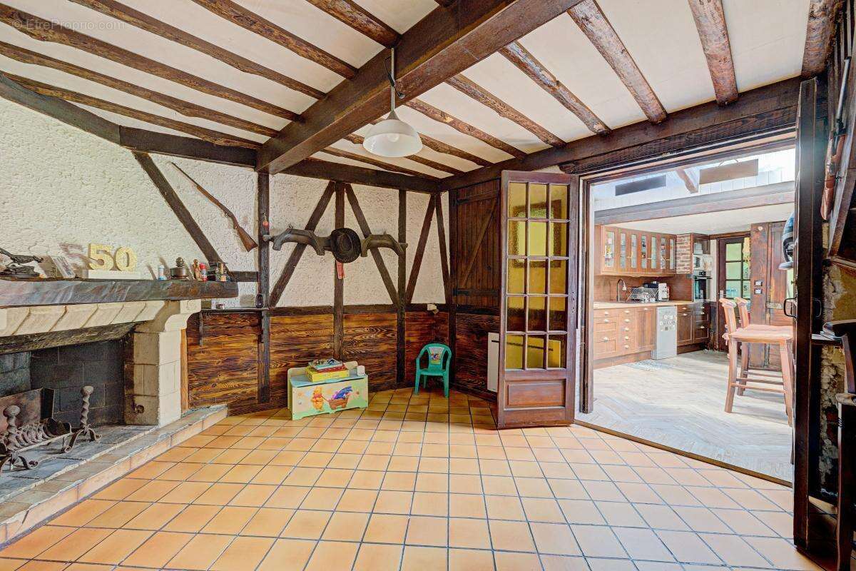 Maison à NEUILLY-PLAISANCE