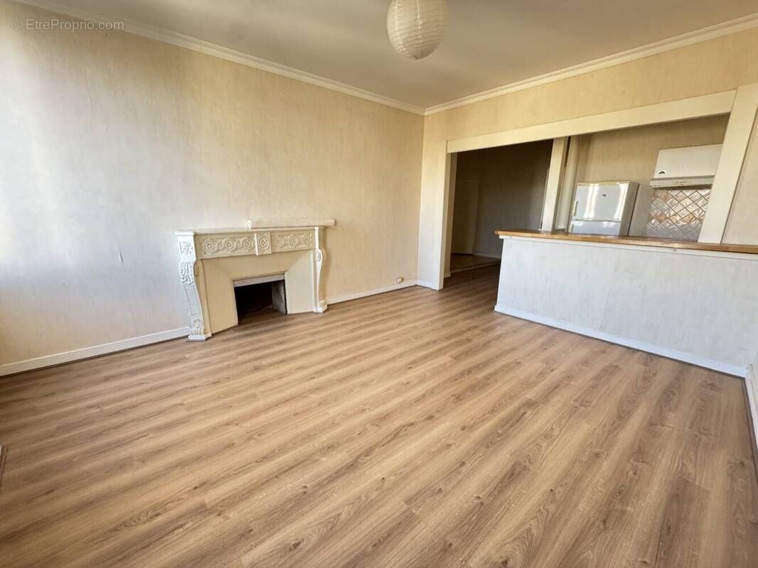 Appartement à SAINTES