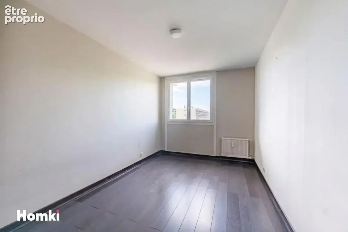 Appartement T5 de 100 m² à Oullins-Pierre-Bénite 69310, Rue du Centenaire - photo 10