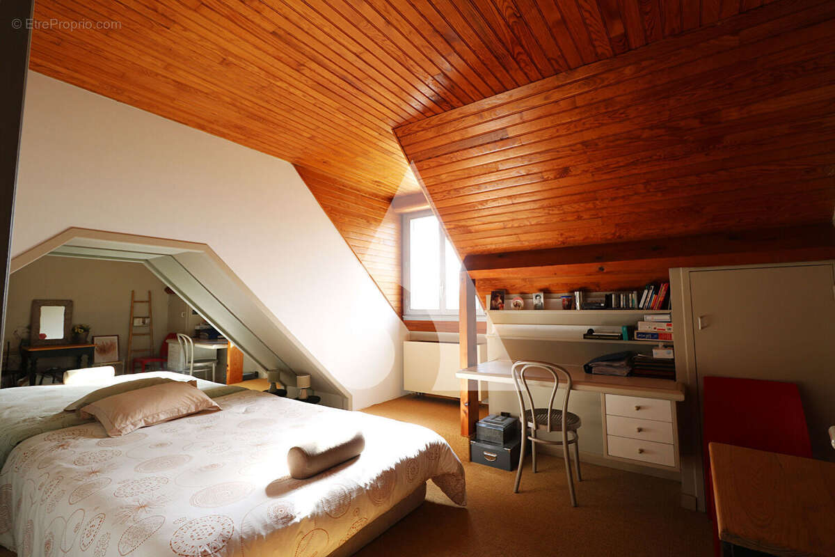 Maison d'architecte avec piscine 9 pièces 232.74 m² - photo 12