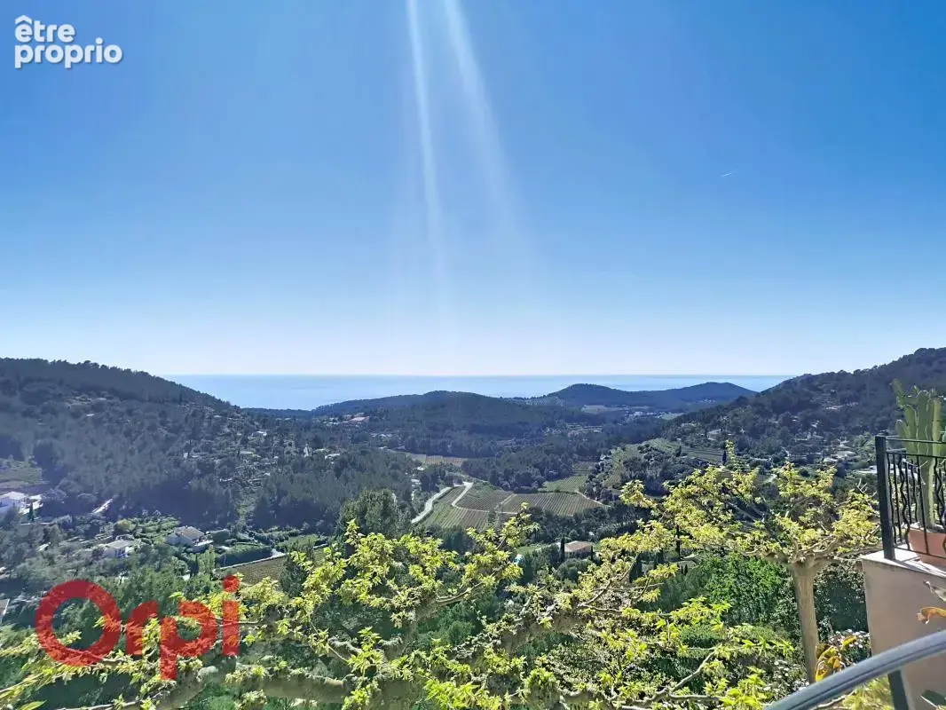 Superbe villa T7 entre Bandol et La Cadière-d'Azur  Vue Mer à 180°  Terrain 5 000 m - photo 18