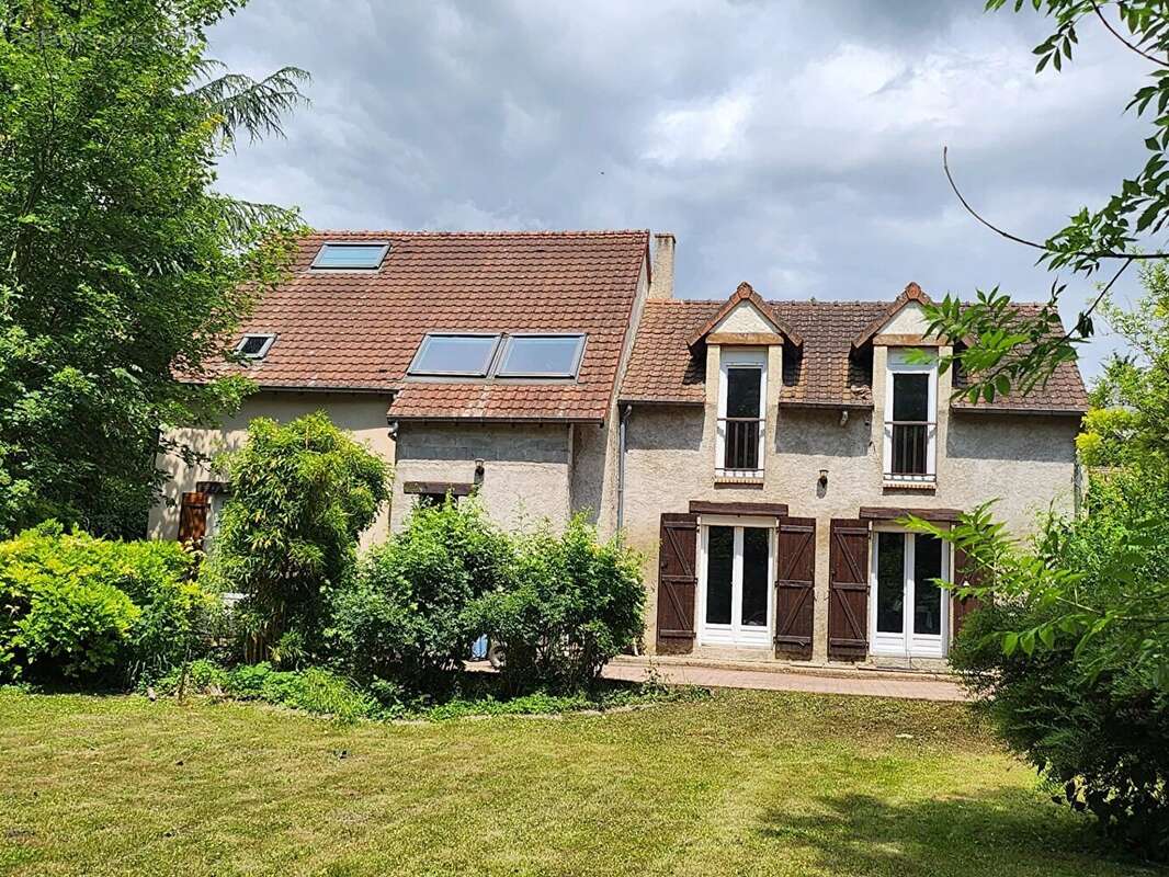Maison à GALLARDON