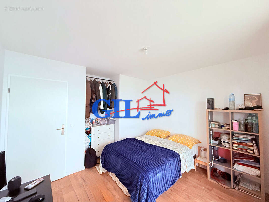 Appartement à SAVIGNY-LE-TEMPLE