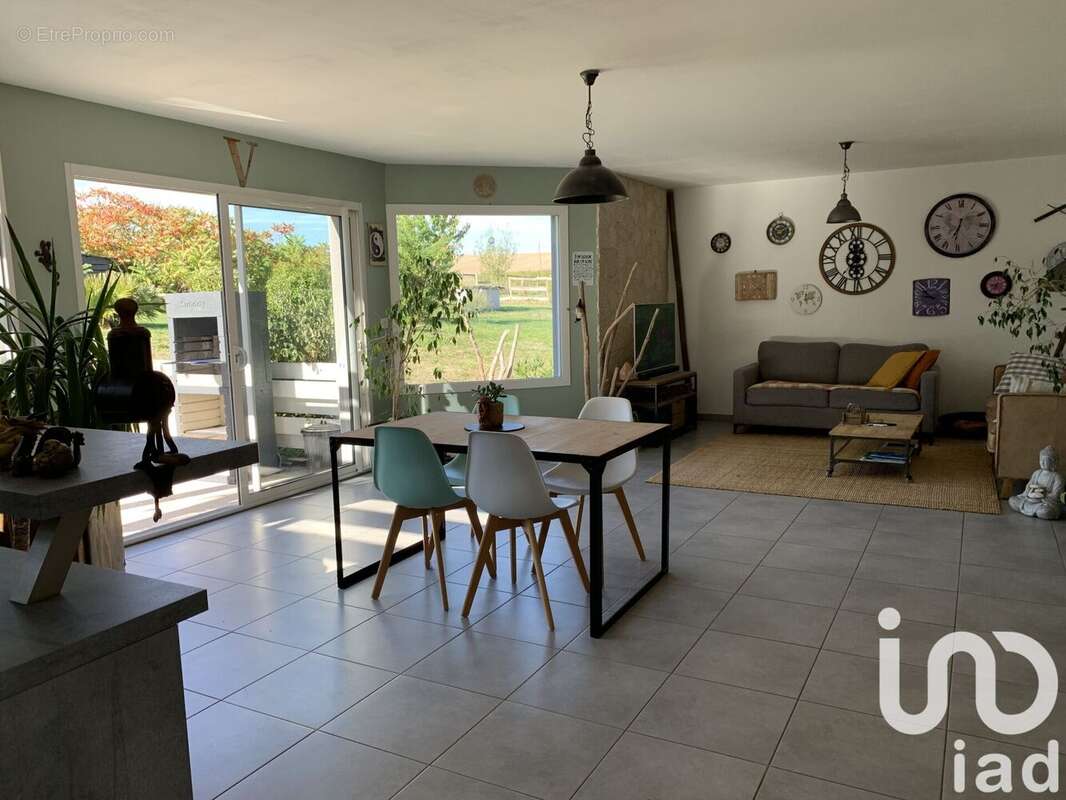 Photo 2 - Maison à SAINTE-INNOCENCE