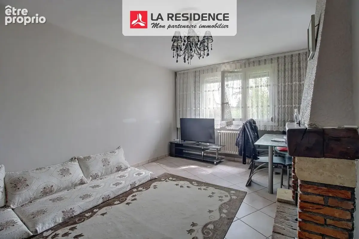 Maison 6 pièces 132 m² à vendre à Saint-Etienne-Du-Rouvray (76800) - photo 2
