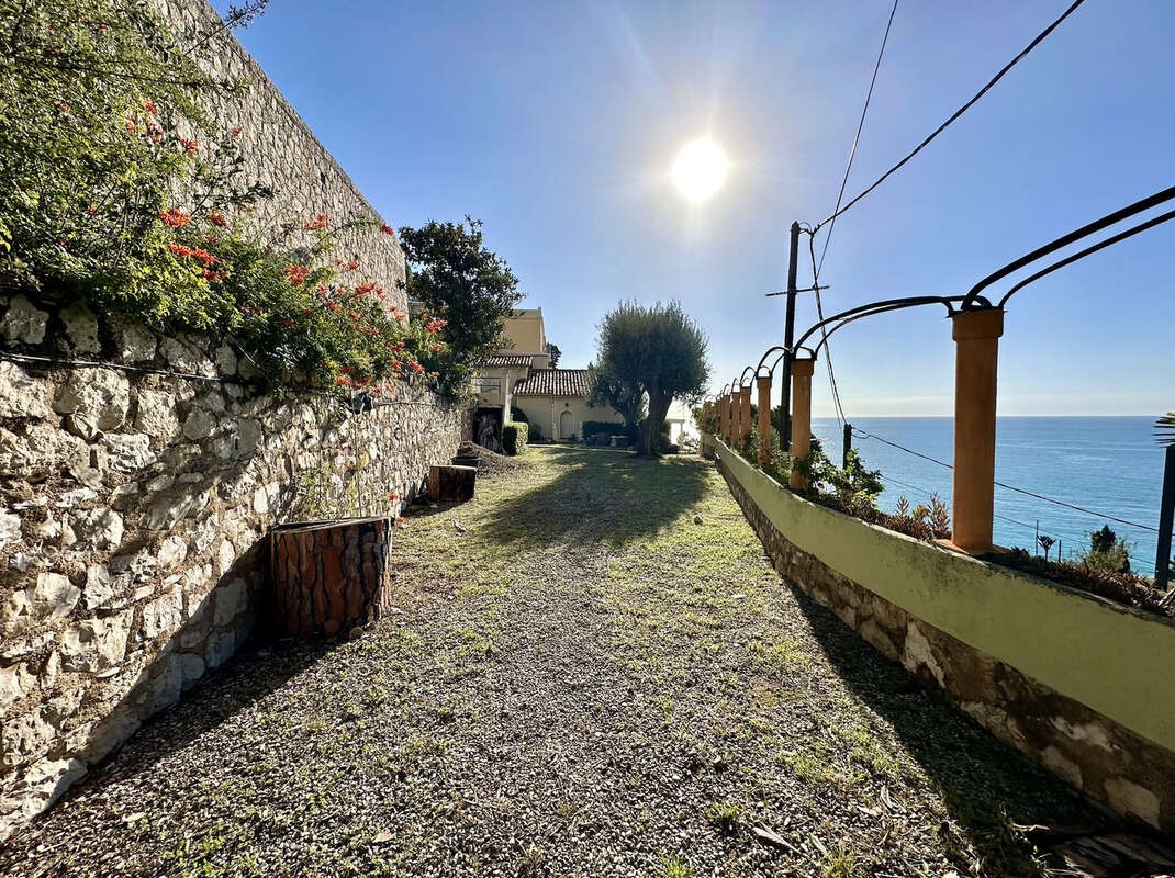 Maison à ROQUEBRUNE-CAP-MARTIN