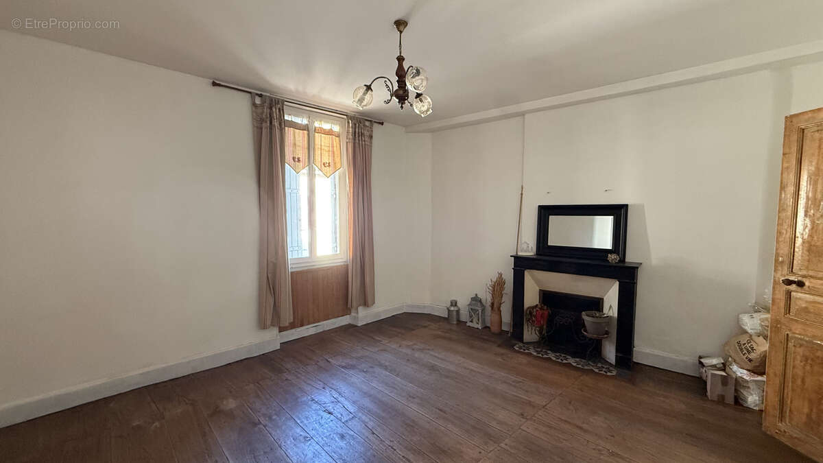 Maison à SAINT-JUSTIN