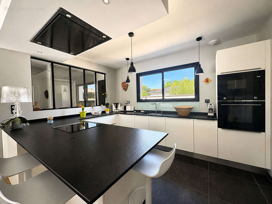 Maison 7 pièces 151m² avec piscine à Saint-Loubès - photo 8