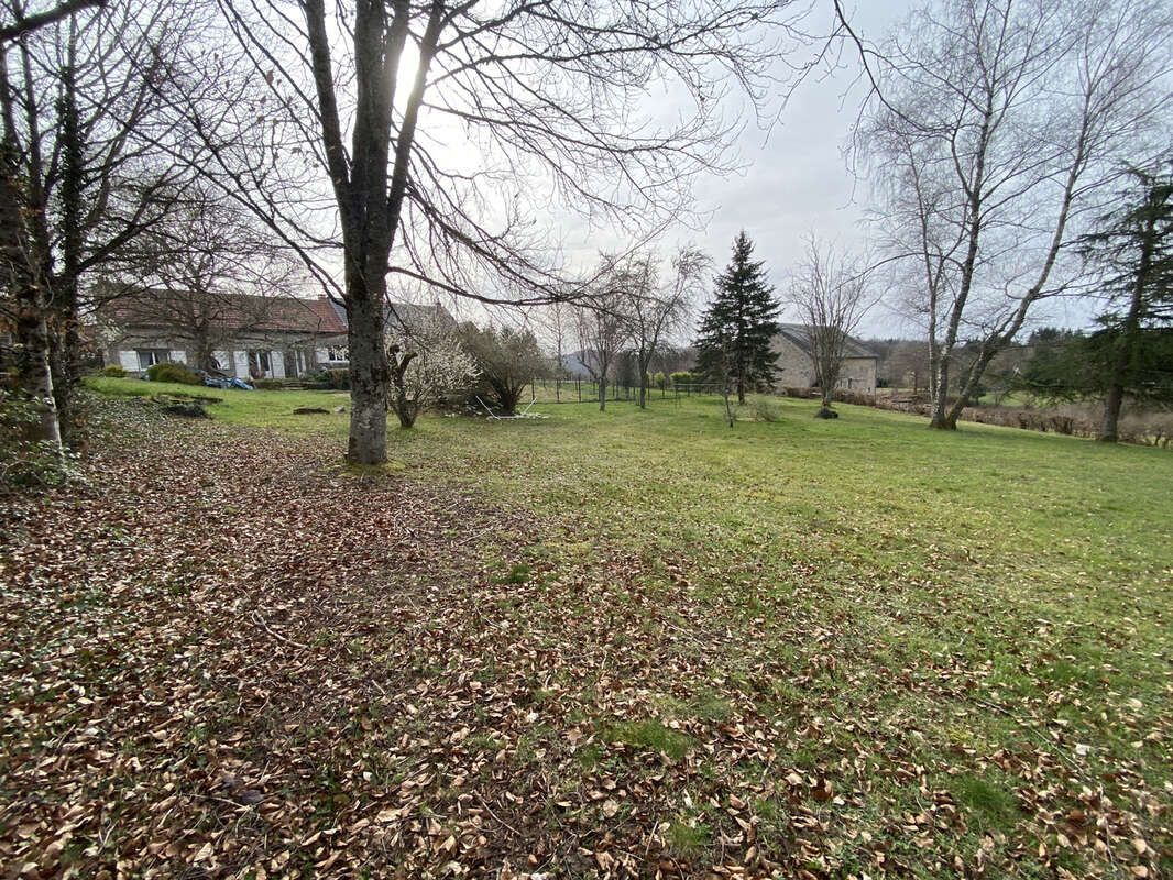 Maison à SAINT-MARTIN-DU-PUY