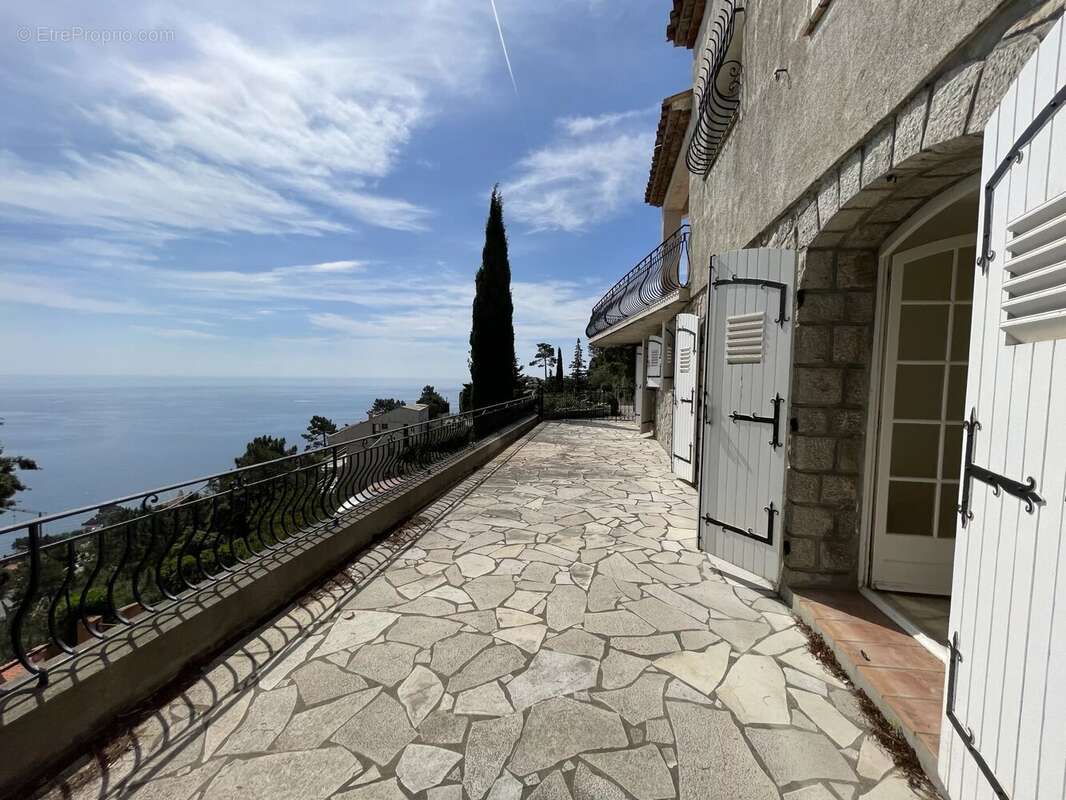Maison à THEOULE-SUR-MER