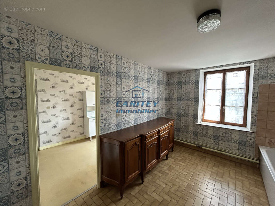 Appartement à LUXEUIL-LES-BAINS