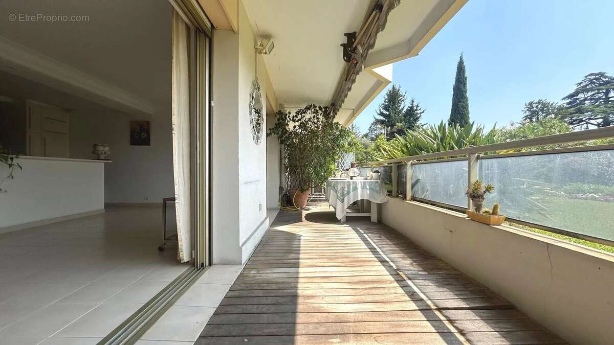 SOUS COMPROMIS - Appartement 3 pièces 80 m² – Résidence prisée avec parc paysager, piscine et terrasse - photo 8