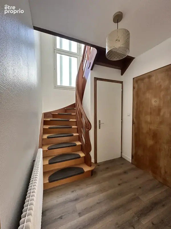 Maison aux allures modernes dans un cadre verdoyant - photo 5