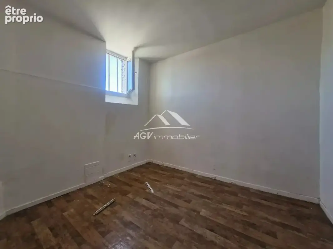 Alès - Appartement T2 en centre ville - photo 6