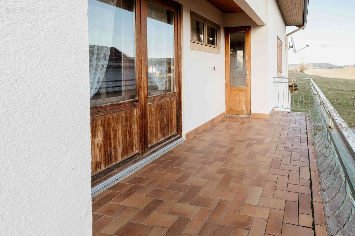 Maison à LA LONGEVILLE