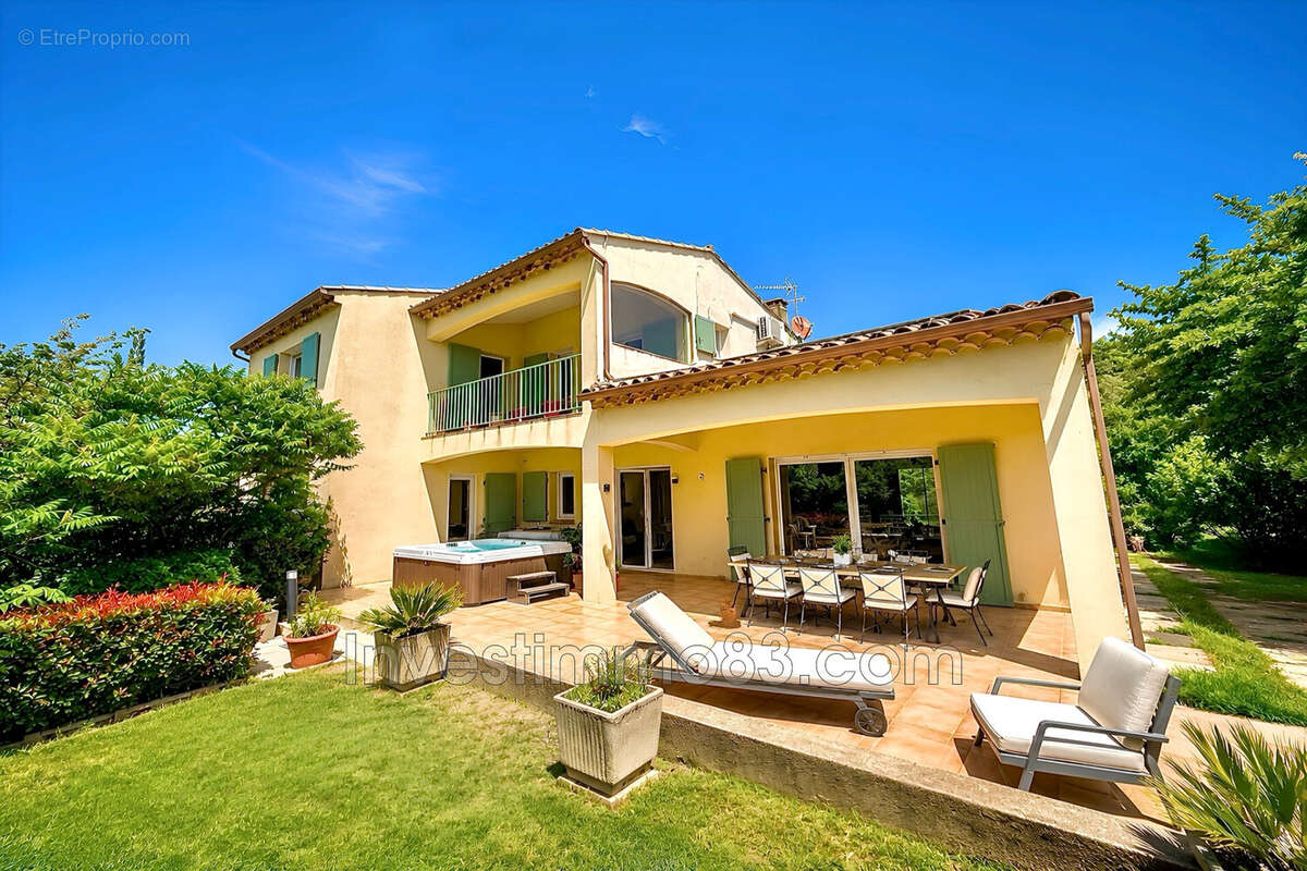 Maison à POURRIERES