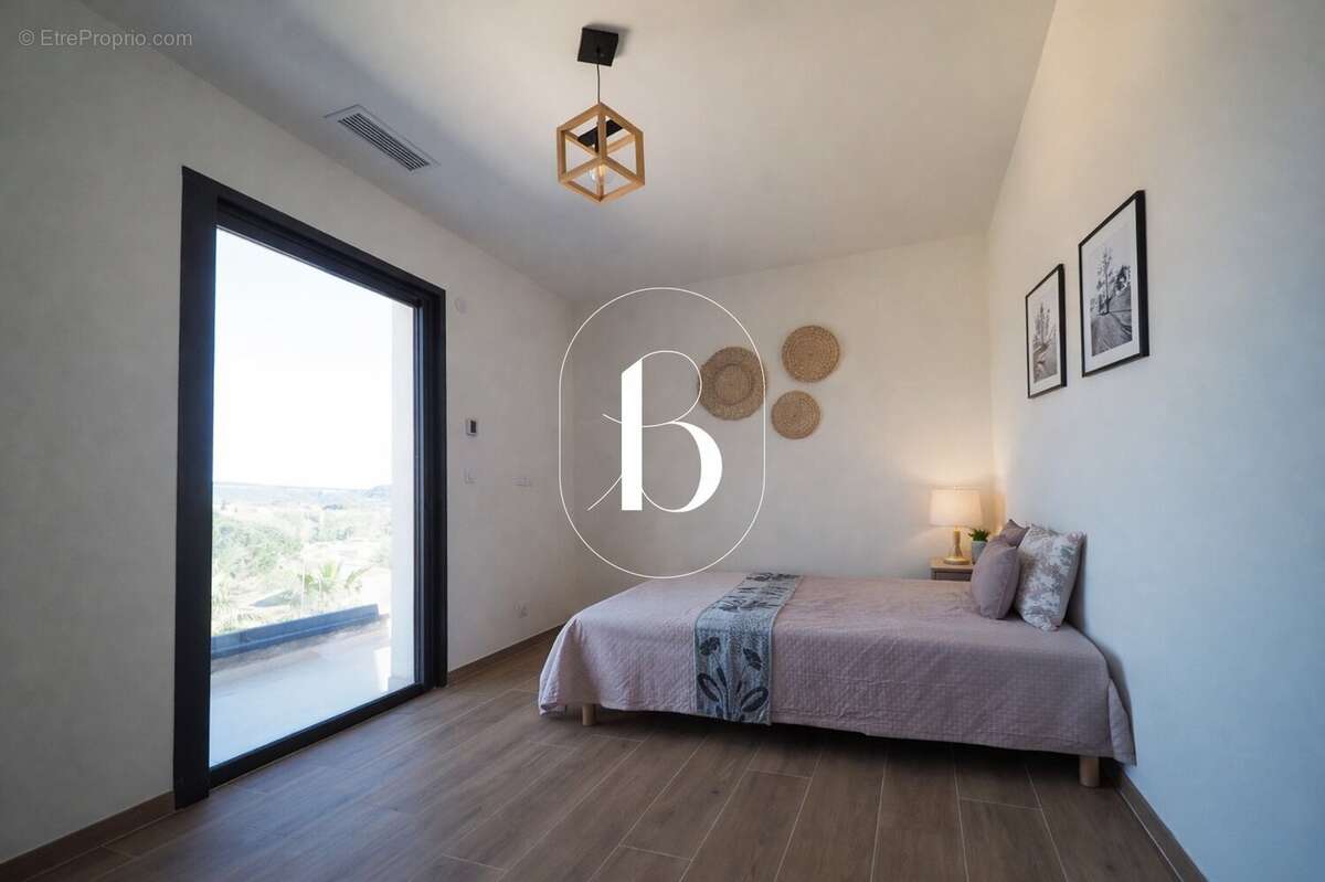 Maison à BAGNOLS-SUR-CEZE