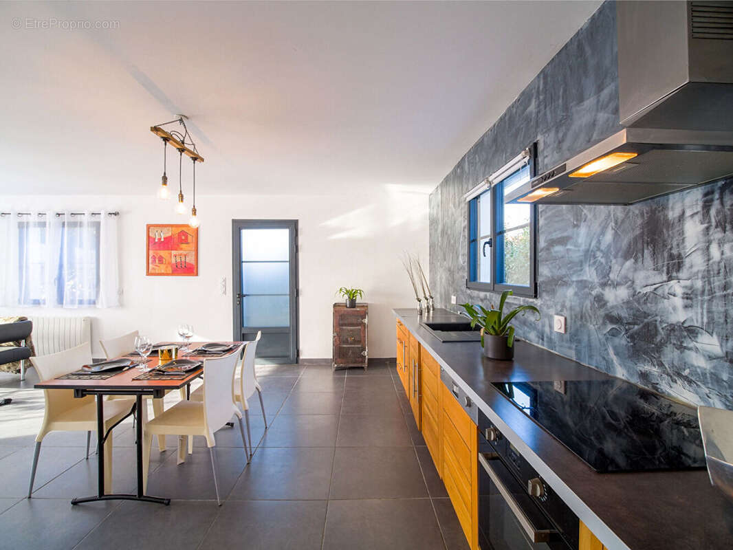 Maison à PARENTIS-EN-BORN