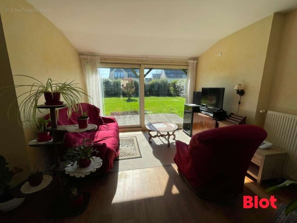 Maison à SAINT-JOUAN-DES-GUERETS