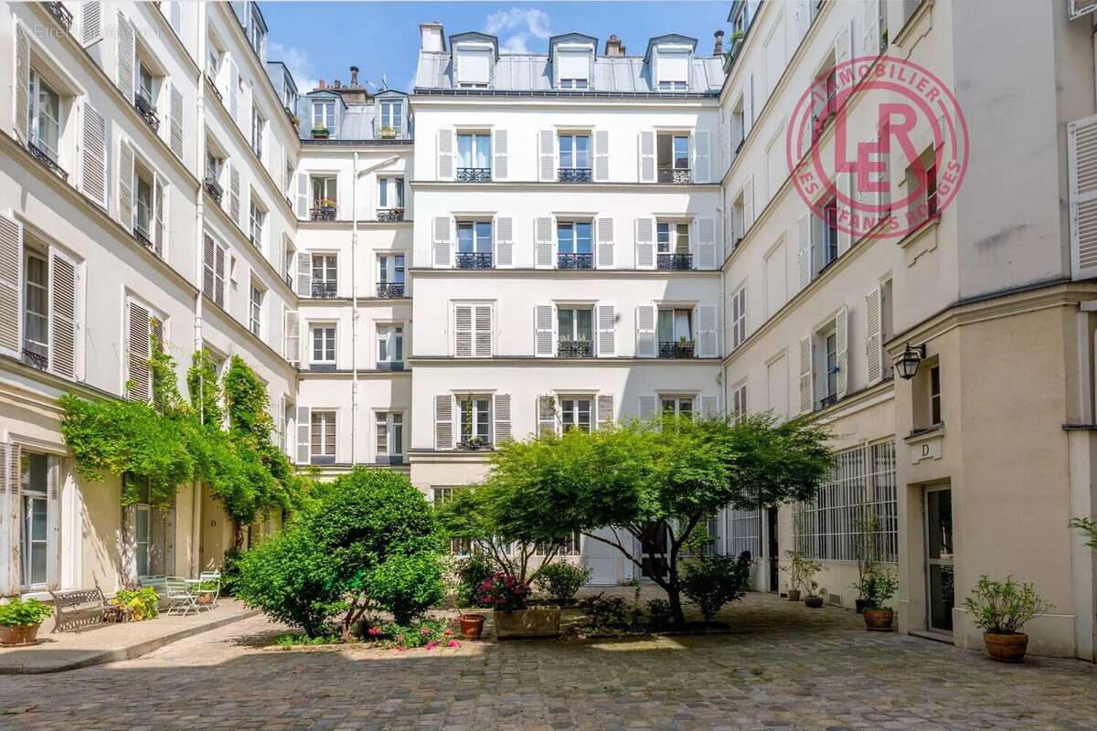 Appartement à PARIS-11E