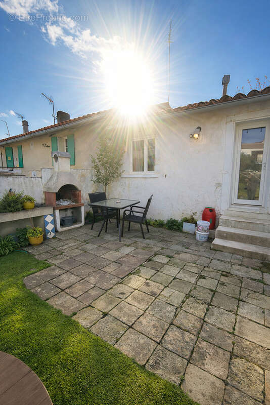 Maison à LE CASTELLET